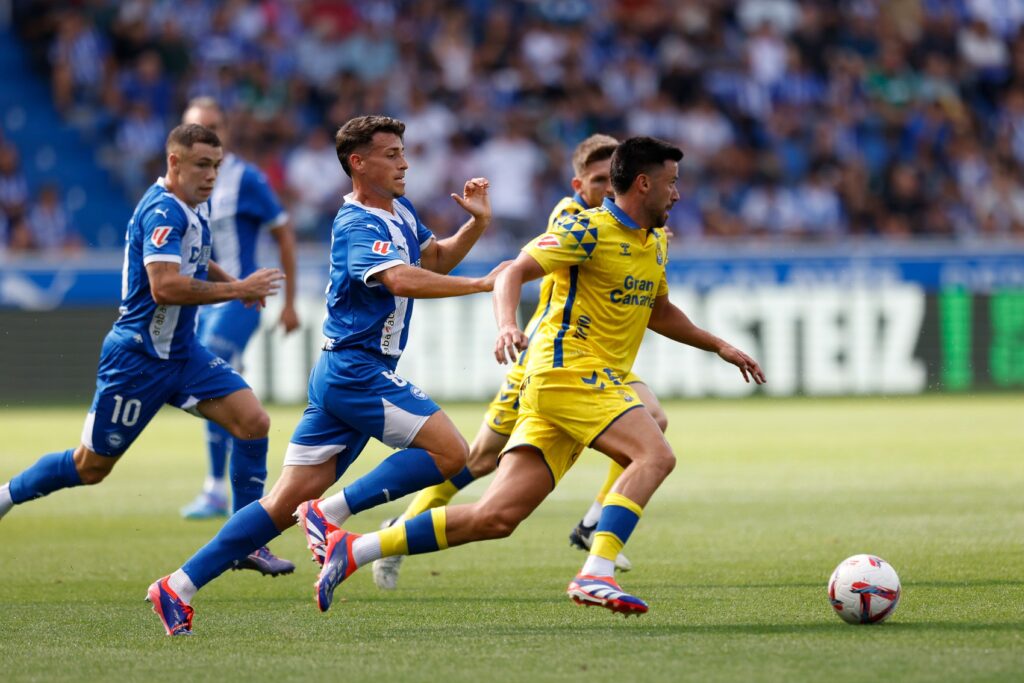 Nhận định soi kèo Las Palmas vs Deportivo Alaves lúc 03h00 ngày 15/3/2025 nhan-dinh-soi-keo-las-palmas-vs-deportivo-alaves-luc-03h00-ngay-15-3-2025-1