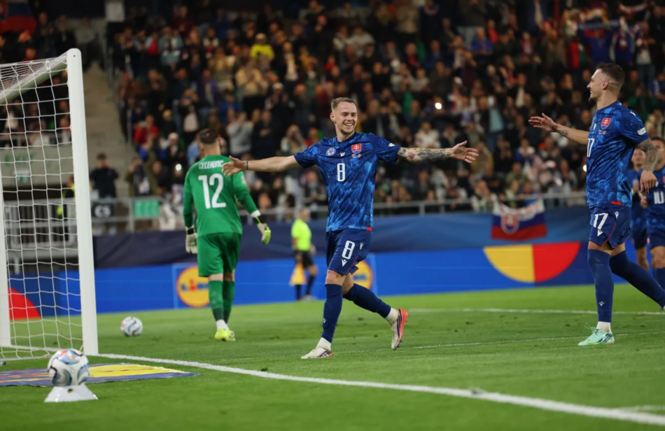 Slovakia vs Moldova (01:45 – 27/09)
